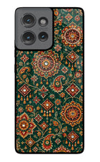 Green Pataka Moto Edge 50 Glass Case