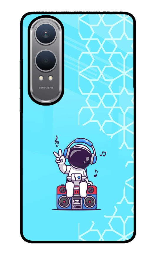 Cute Astronaut Chilling OnePlus Nord CE4 Lite Glass Case