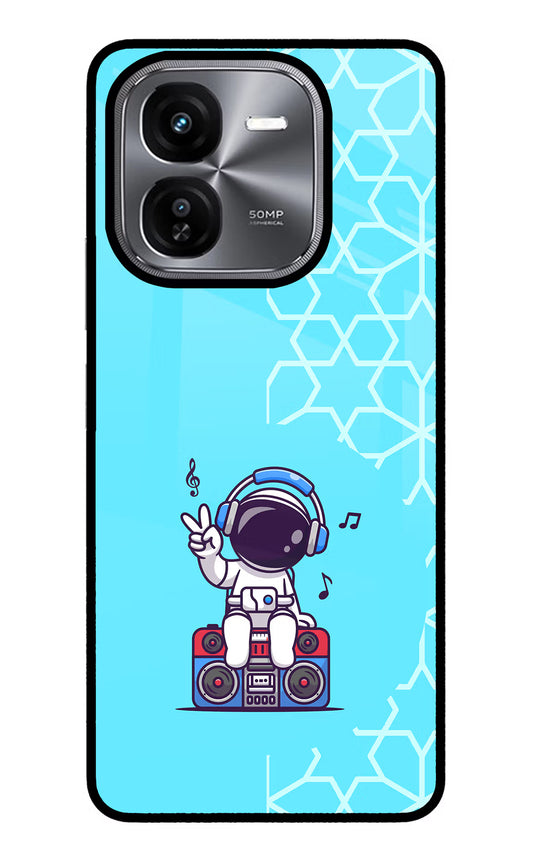 Cute Astronaut Chilling iQOO Z9X Glass Case