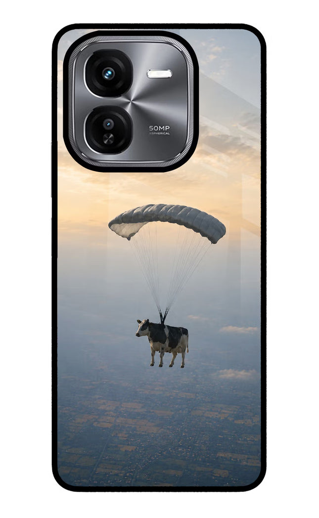 Skydiving Cow iQOO Z9X Glass Case