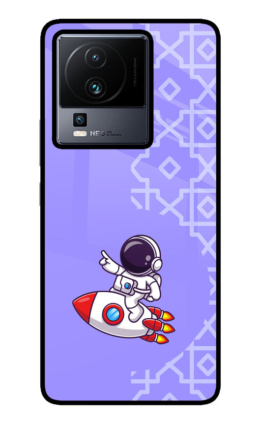 Cute Astronaut iQOO Neo 7 Pro Glass Case