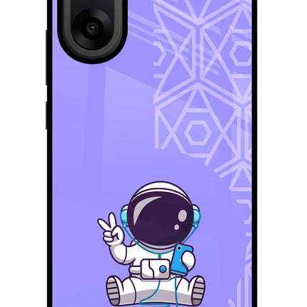 Cute Astronaut Chilling OnePlus Nord CE5 Glass Case
