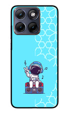 Cute Astronaut Chilling Moto Edge 70 Fusion Glass Case