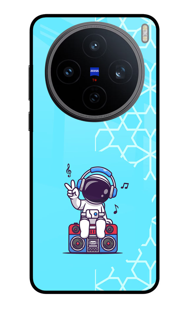 Cute Astronaut Chilling Vivo X200T Metal Case Back Cover by Casekaro