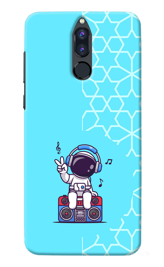 Cute Astronaut Chilling Honor 9i Back Cover