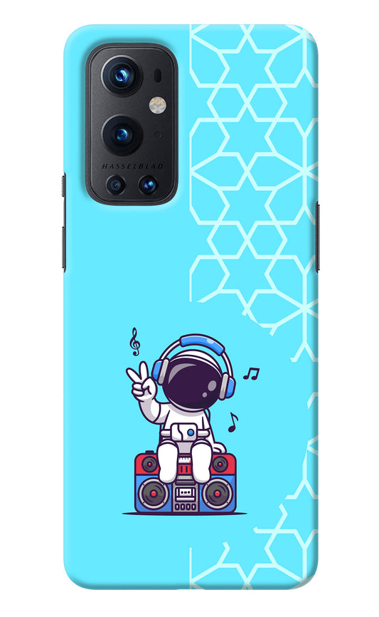 Cute Astronaut Chilling Oneplus 9 Pro Back Cover