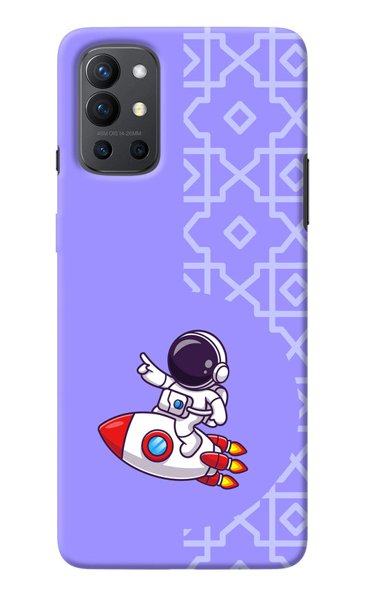 Cute Astronaut Oneplus 9R Back Cover