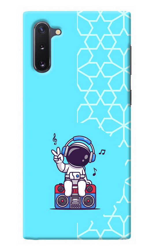 Cute Astronaut Chilling Samsung Note 10 Back Cover
