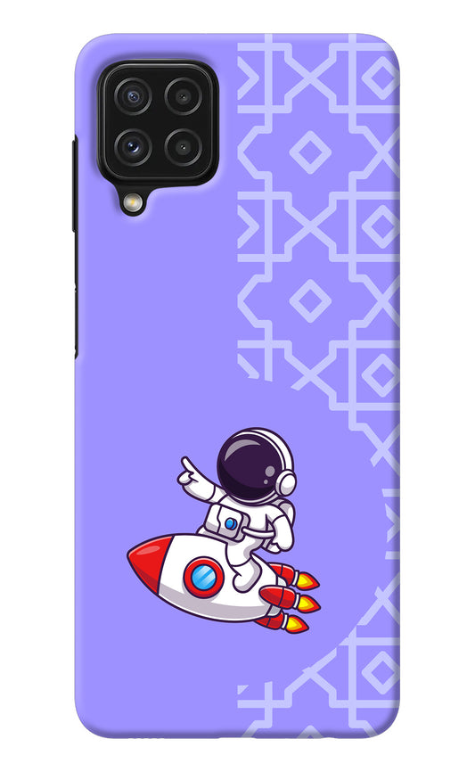 Cute Astronaut Samsung M32 Back Cover