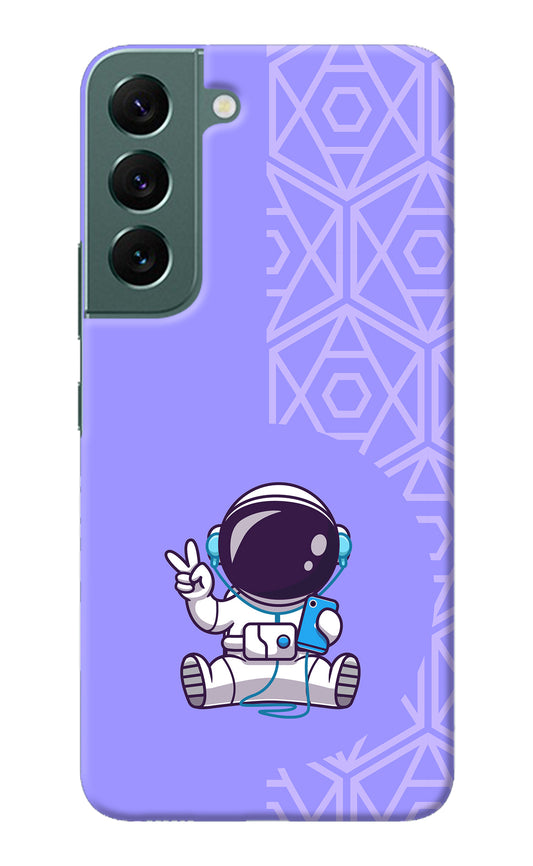 Cute Astronaut Chilling Samsung S22 Plus Back Cover