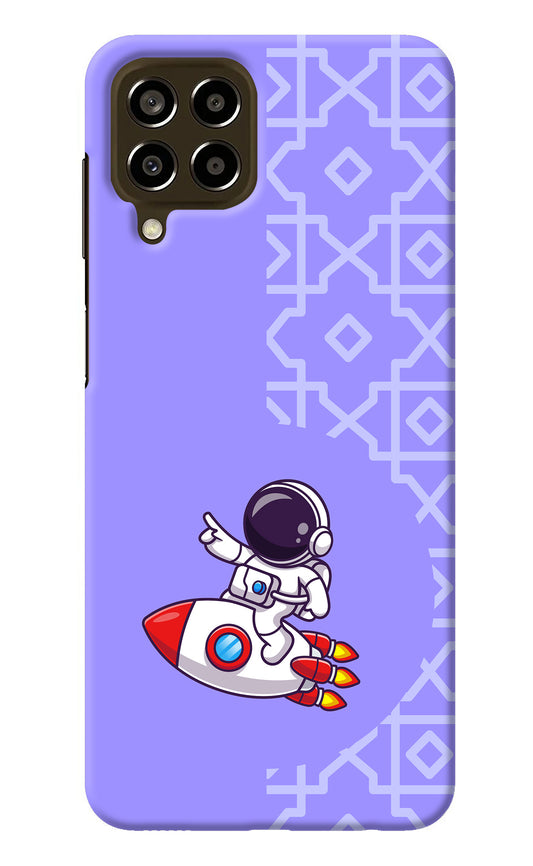 Cute Astronaut Samsung M33 5G Back Cover