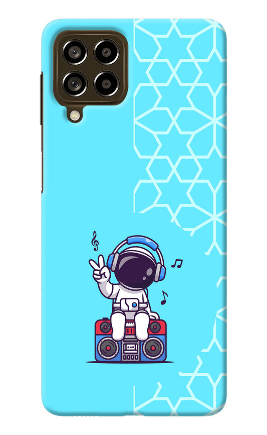 Cute Astronaut Chilling Samsung M53 5G Back Cover