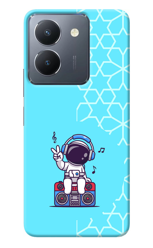 Cute Astronaut Chilling Vivo Y36 Back Cover